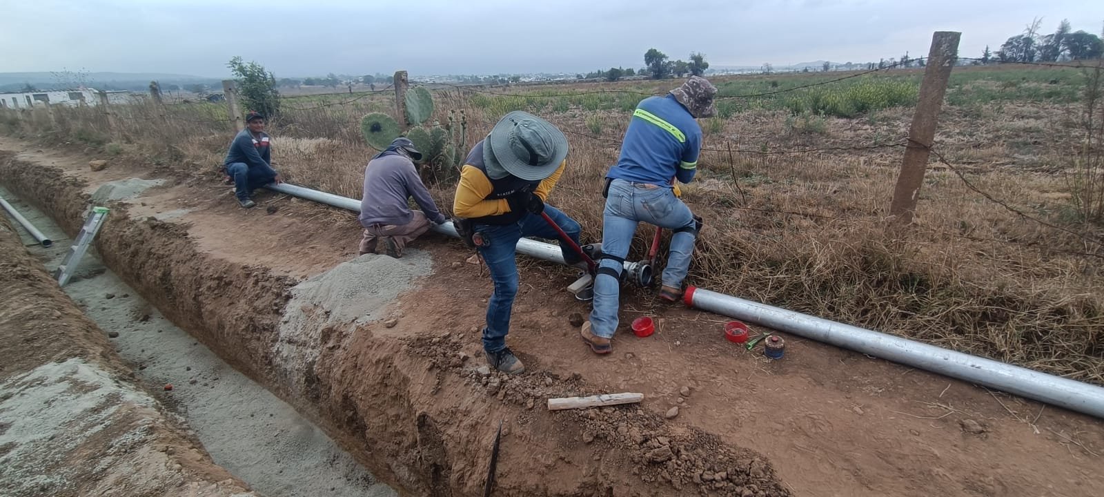 Fortalece gobernador Julio Menchaca infraestructura para garantizar agua y bienestar a las familias